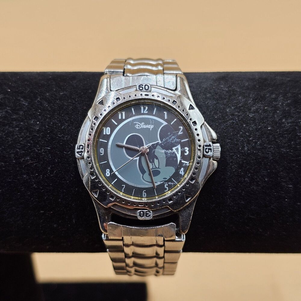 Vintage Mickey Mouse Watch SII Marketing MC0065 Silver Tone Dark Dial Quartz